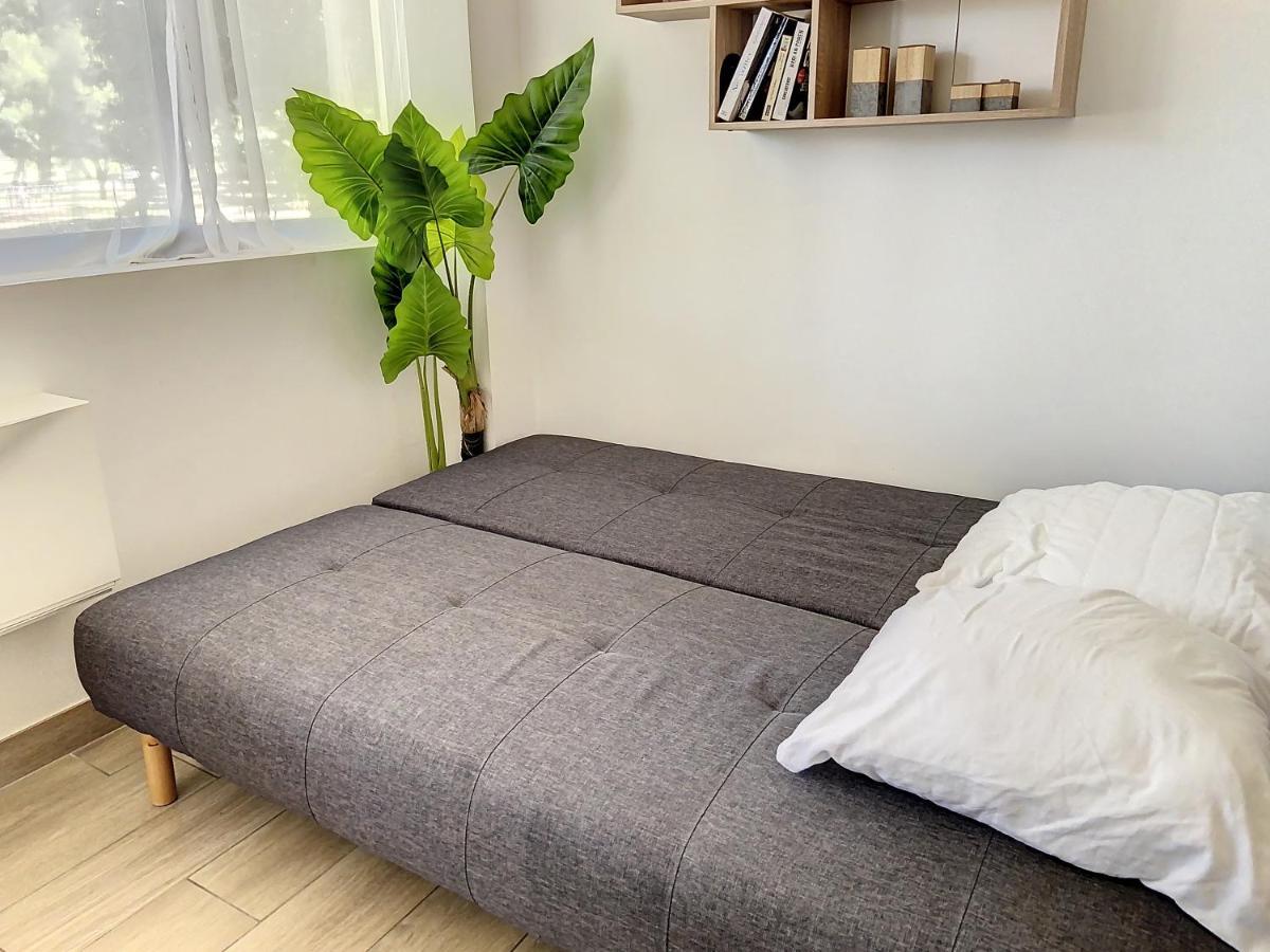 Apartment F2 